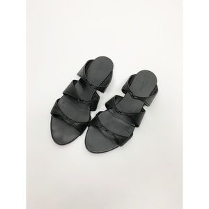 CHLOE Karung Black Three Strap Leather Minimalist Flat Sandal 39